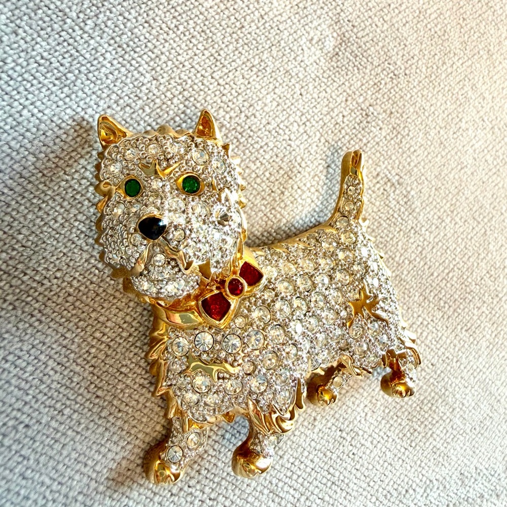 CT Rucinni Rhinestone Highland Terrier Brooch